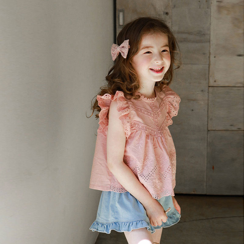 Avery Girls Sweet Cutout Edge Fly Sleeve T-Shirt