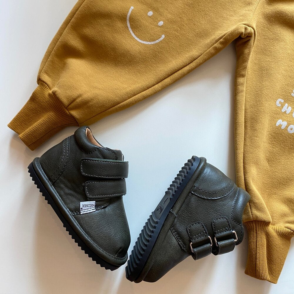 Shoes for Toddlers & Little Kids | Stanley Bundle - GuGuTon baby store - Baby Fashion - Toddlers Outfits - Babies Outfits - Toddler Clothes - Kids Clothing - Newborn Clothes - Newborn Wear - Kids Wear - Trending Clothes - Trending Outfits - Fall Fashion - Winter Fashion - Girls Clothes - Boys Clothes - Babies Wear - Kids Accessories - KidsWear - Summer Clothes - Summer Fashion - Summer Trend - Falls Sweaters - Tops - Bottom - Jeans - Blouse - Dresses - Newborn Dresses - Toys