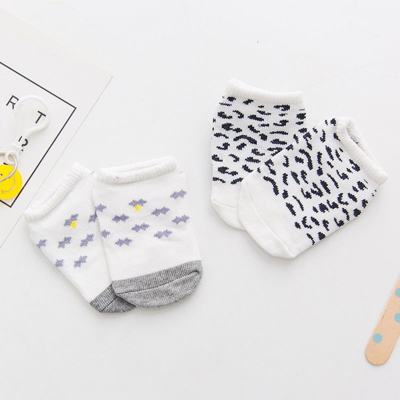 cartoon socks, non-slip cotton for newborns