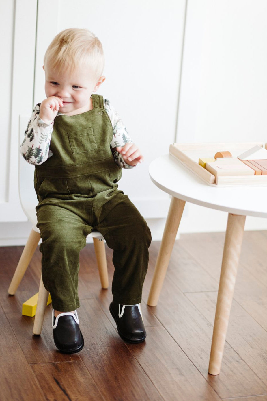 Kids Black Slip-On Shoes – Classic & Comfortable - GuGuTon baby store - Baby Fashion - Toddlers Outfits - Babies Outfits - Toddler Clothes - Kids Clothing - Newborn Clothes - Newborn Wear - Kids Wear - Trending Clothes - Trending Outfits - Fall Fashion - Winter Fashion - Girls Clothes - Boys Clothes - Babies Wear - Kids Accessories - KidsWear - Summer Clothes - Summer Fashion - Summer Trend - Falls Sweaters - Tops - Bottom - Jeans - Blouse - Dresses - Newborn Dresses - Toys