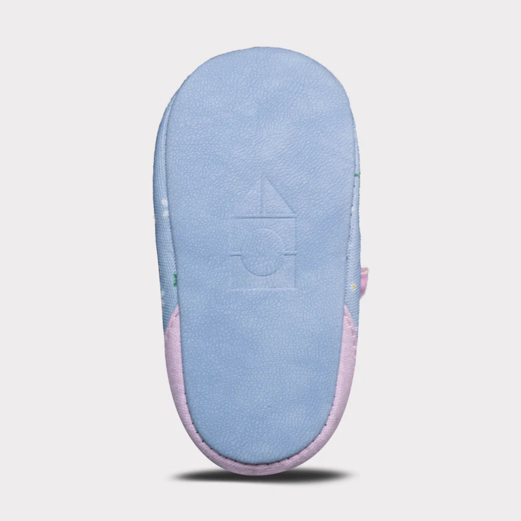 Parker Girls Slip-On Crib Shoes - GuGuTon baby store - Baby Fashion - Toddlers Outfits - Babies Outfits - Toddler Clothes - Kids Clothing - Newborn Clothes - Newborn Wear - Kids Wear - Trending Clothes - Trending Outfits - Fall Fashion - Winter Fashion - Girls Clothes - Boys Clothes - Babies Wear - Kids Accessories - KidsWear - Summer Clothes - Summer Fashion - Summer Trend - Falls Sweaters - Tops - Bottom - Jeans - Blouse - Dresses - Newborn Dresses - Toys