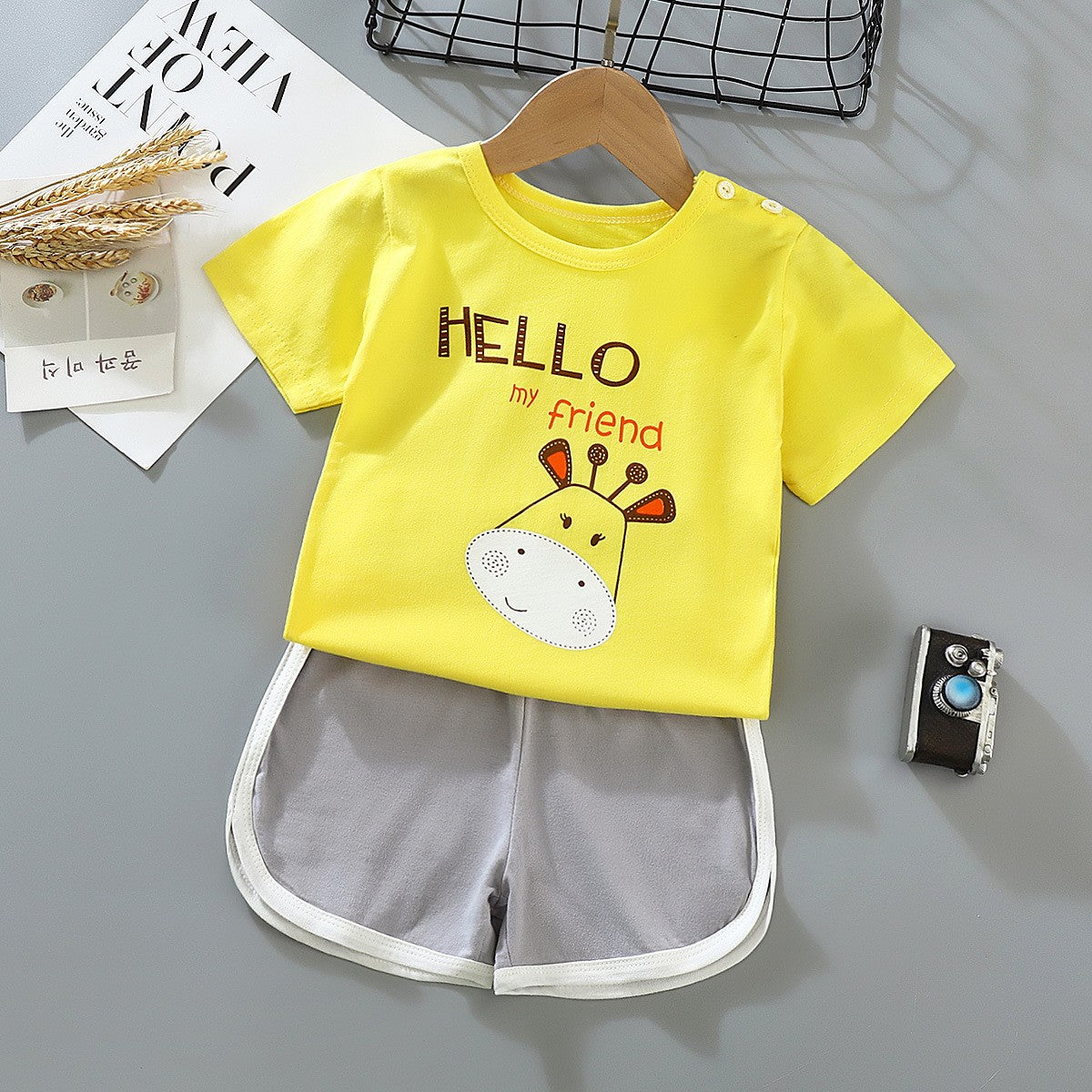 Steven Boys cartoon t-shirt and shorts set - GuGuTon