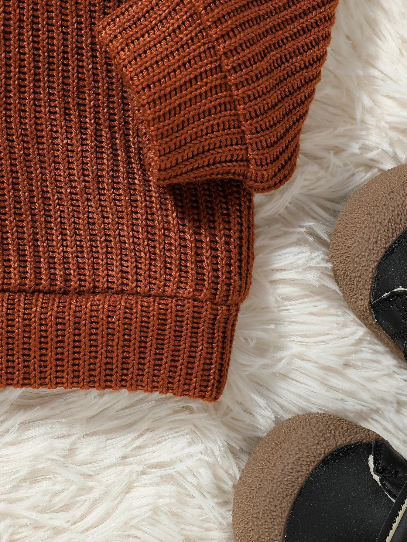Arturo Long Sleeve Solid Sweater