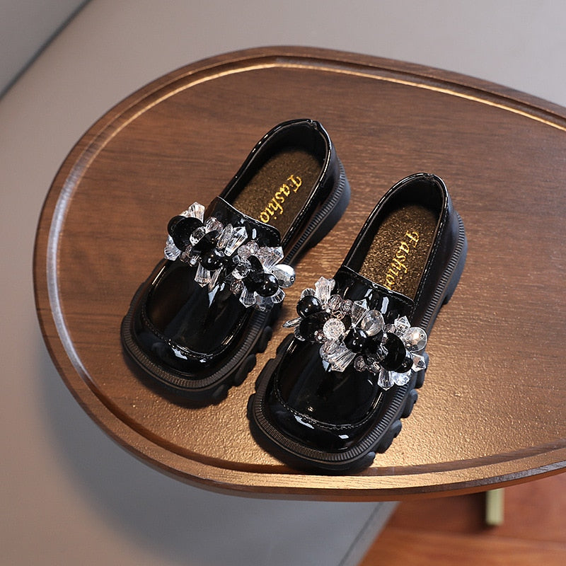 Students Leather Fashion Girls Fashion Brim Small Leather Shoes - GuGuTon baby store - Baby Fashion - Toddlers Outfits - Babies Outfits - Toddler Clothes - Kids Clothing - Newborn Clothes - Newborn Wear - Kids Wear - Trending Clothes - Trending Outfits - Fall Fashion - Winter Fashion - Girls Clothes - Boys Clothes - Babies Wear - Kids Accessories - KidsWear - Summer Clothes - Summer Fashion - Summer Trend - Falls Sweaters - Tops - Bottom - Jeans - Blouse - Dresses - Newborn Dresses - Toys