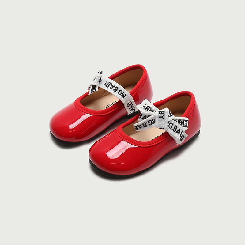 Princess Leather Shoes for Girls Mary Jane - GuGuTon baby store - Baby Fashion - Toddlers Outfits - Babies Outfits - Toddler Clothes - Kids Clothing - Newborn Clothes - Newborn Wear - Kids Wear - Trending Clothes - Trending Outfits - Fall Fashion - Winter Fashion - Girls Clothes - Boys Clothes - Babies Wear - Kids Accessories - KidsWear - Summer Clothes - Summer Fashion - Summer Trend - Falls Sweaters - Tops - Bottom - Jeans - Blouse - Dresses - Newborn Dresses - Toys