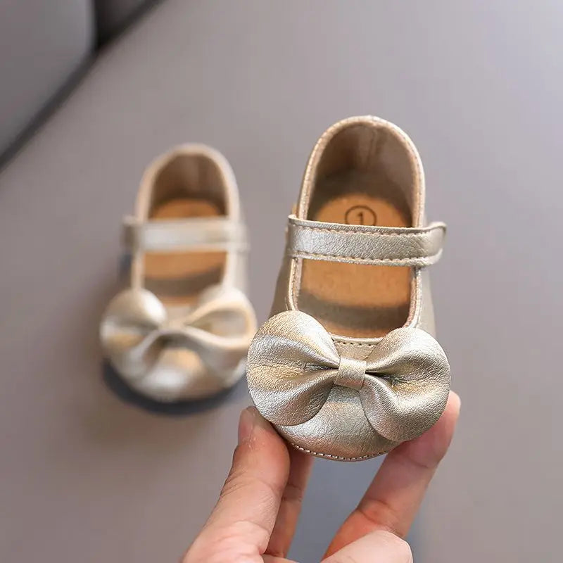 Baby Girl Casual and Comfortable Solid Color Mary Jane Shoes