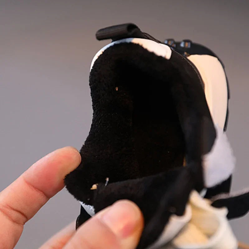 Winter New Boys Plush Sneakers For Kids Casual Sports Shoes Baby - GuGuTon baby store - Baby Fashion - Toddlers Outfits - Babies Outfits - Toddler Clothes - Kids Clothing - Newborn Clothes - Newborn Wear - Kids Wear - Trending Clothes - Trending Outfits - Fall Fashion - Winter Fashion - Girls Clothes - Boys Clothes - Babies Wear - Kids Accessories - KidsWear - Summer Clothes - Summer Fashion - Summer Trend - Falls Sweaters - Tops - Bottom - Jeans - Blouse - Dresses - Newborn Dresses - Toys