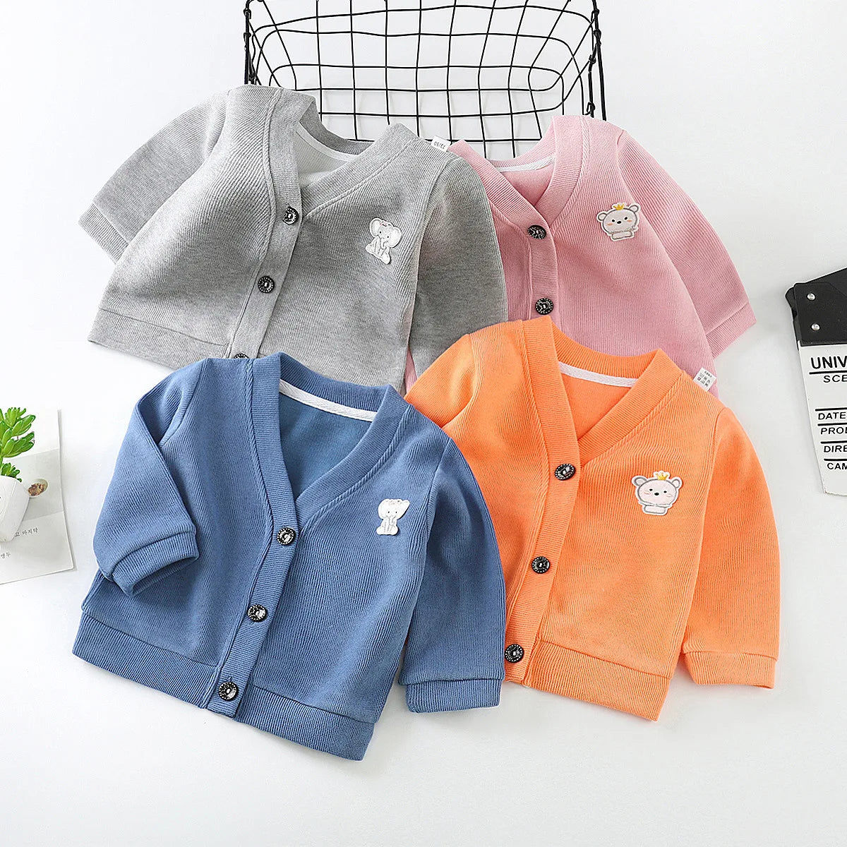 Manuel V-collar Knitted Based Sweater