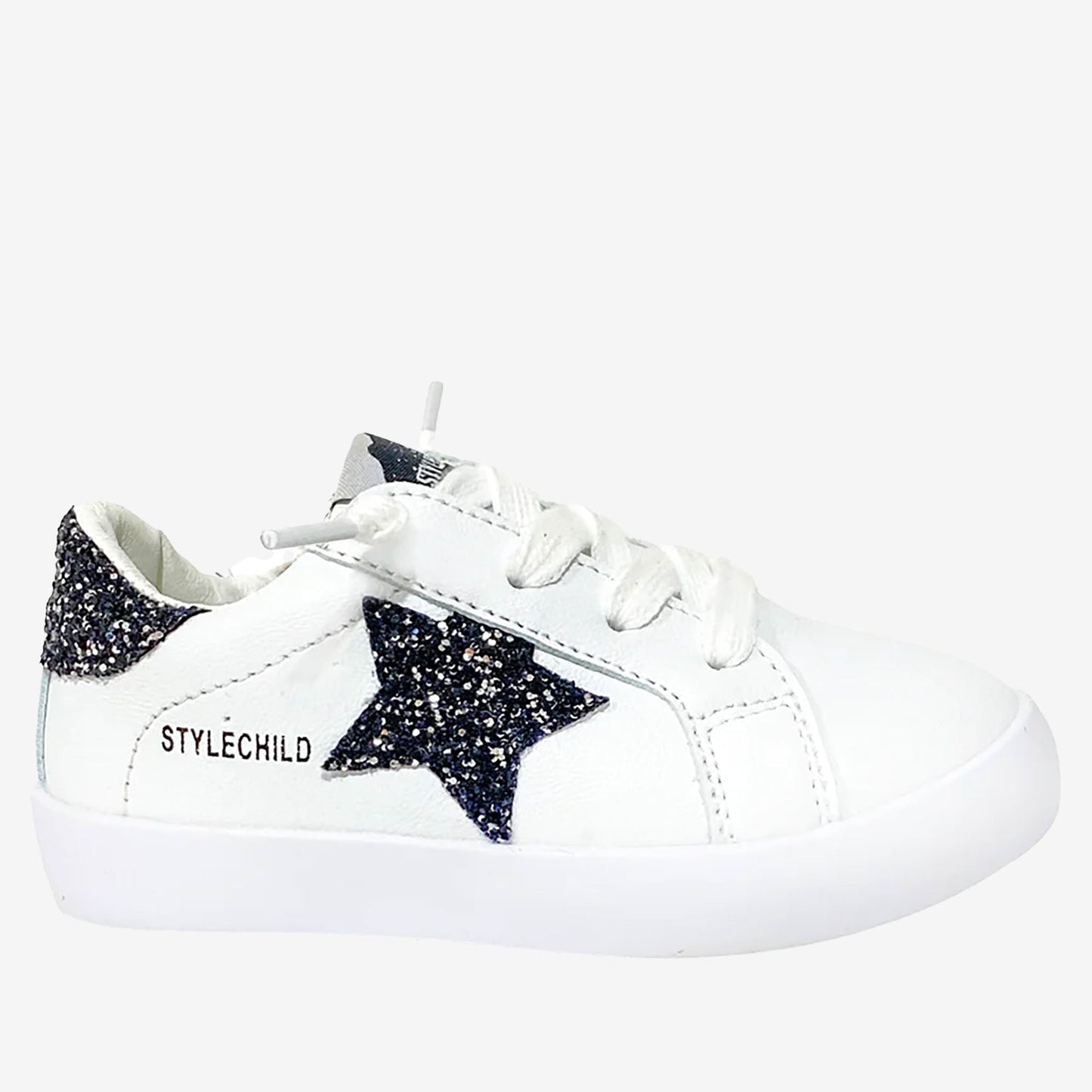 Henley White Leather Upper Accent Sneaker