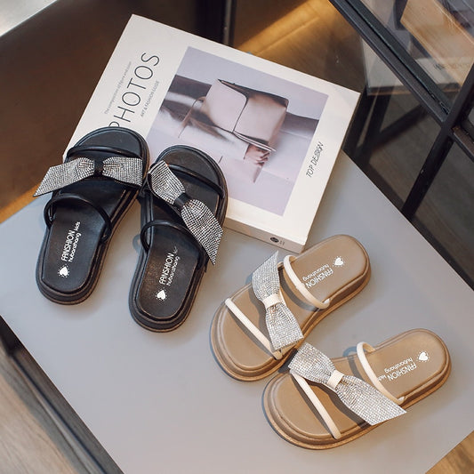 Unique Girls Children Casual Shoes Simple Sandals - GuGuTon baby store - Baby Fashion - Toddlers Outfits - Babies Outfits - Toddler Clothes - Kids Clothing - Newborn Clothes - Newborn Wear - Kids Wear - Trending Clothes - Trending Outfits - Fall Fashion - Winter Fashion - Girls Clothes - Boys Clothes - Babies Wear - Kids Accessories - KidsWear - Summer Clothes - Summer Fashion - Summer Trend - Falls Sweaters - Tops - Bottom - Jeans - Blouse - Dresses - Newborn Dresses - Toys