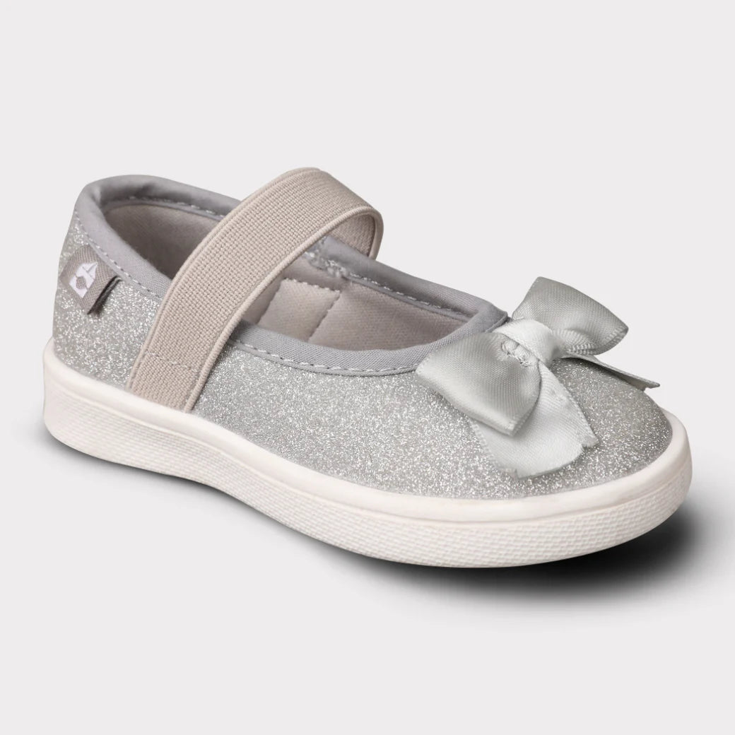Quinn Girls Crib Slip-On Shoe - GuGuTon baby store - Baby Fashion - Toddlers Outfits - Babies Outfits - Toddler Clothes - Kids Clothing - Newborn Clothes - Newborn Wear - Kids Wear - Trending Clothes - Trending Outfits - Fall Fashion - Winter Fashion - Girls Clothes - Boys Clothes - Babies Wear - Kids Accessories - KidsWear - Summer Clothes - Summer Fashion - Summer Trend - Falls Sweaters - Tops - Bottom - Jeans - Blouse - Dresses - Newborn Dresses - Toys