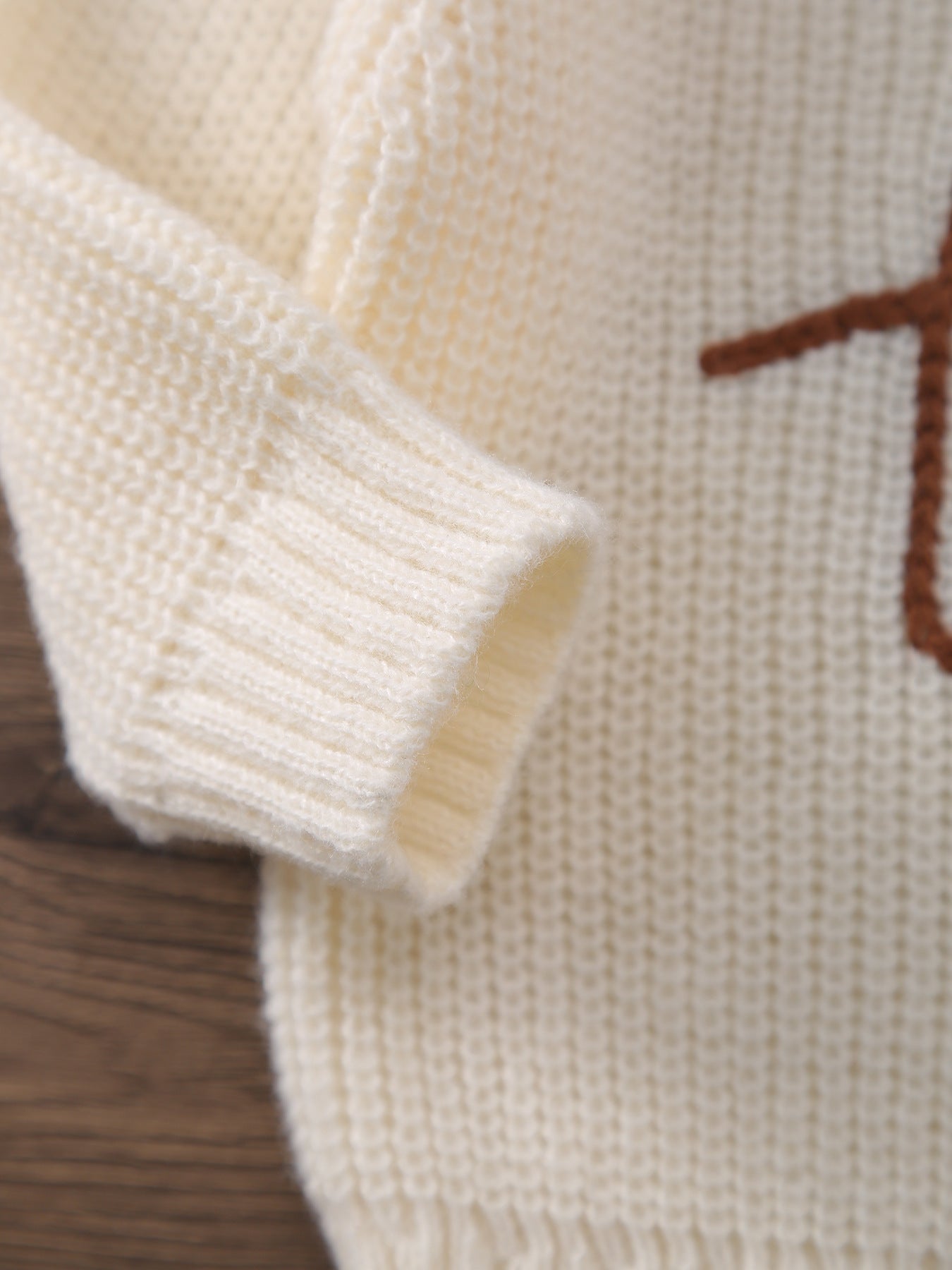 Layla Infant Knitted Pullovers Alphabet Embroidery Warm Sweater - GuGuTon baby store - Baby Fashion - Toddlers Outfits - Babies Outfits - Toddler Clothes - Kids Clothing - Newborn Clothes - Newborn Wear - Kids Wear - Trending Clothes - Trending Outfits - Fall Fashion - Winter Fashion - Girls Clothes - Boys Clothes - Babies Wear - Kids Accessories - KidsWear - Summer Clothes - Summer Fashion - Summer Trend - Falls Sweaters - Tops - Bottom - Jeans - Blouse - Dresses - Newborn Dresses - Toys