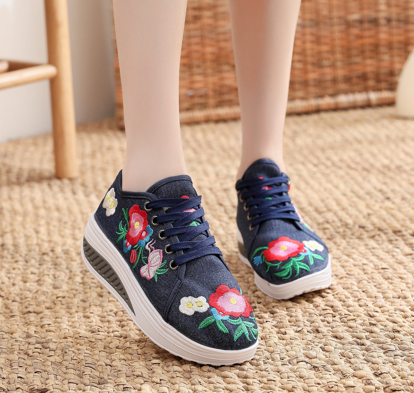 Paula Casual Printed Canvas Shoes - GuGuTon baby store - Baby Fashion - Toddlers Outfits - Babies Outfits - Toddler Clothes - Kids Clothing - Newborn Clothes - Newborn Wear - Kids Wear - Trending Clothes - Trending Outfits - Fall Fashion - Winter Fashion - Girls Clothes - Boys Clothes - Babies Wear - Kids Accessories - KidsWear - Summer Clothes - Summer Fashion - Summer Trend - Falls Sweaters - Tops - Bottom - Jeans - Blouse - Dresses - Newborn Dresses - Toys