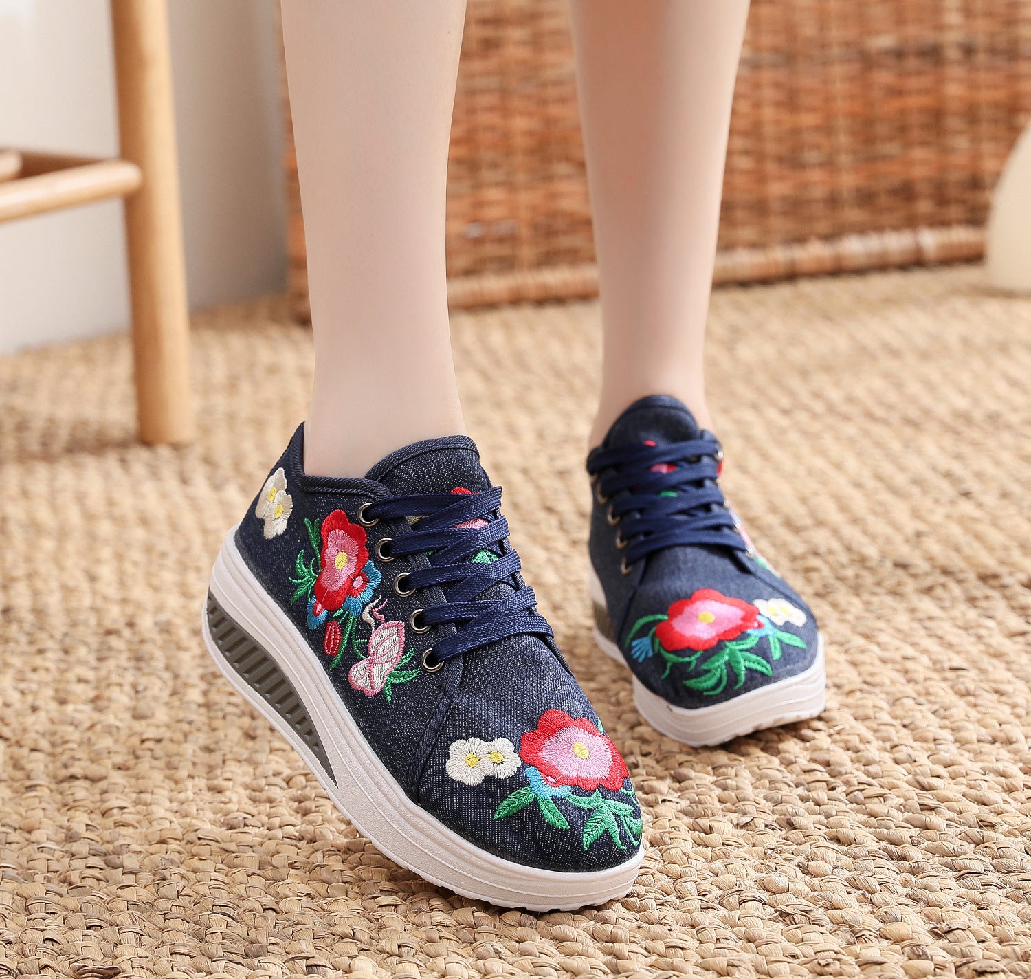 Paula Casual Printed Canvas Shoes - GuGuTon baby store - Baby Fashion - Toddlers Outfits - Babies Outfits - Toddler Clothes - Kids Clothing - Newborn Clothes - Newborn Wear - Kids Wear - Trending Clothes - Trending Outfits - Fall Fashion - Winter Fashion - Girls Clothes - Boys Clothes - Babies Wear - Kids Accessories - KidsWear - Summer Clothes - Summer Fashion - Summer Trend - Falls Sweaters - Tops - Bottom - Jeans - Blouse - Dresses - Newborn Dresses - Toys