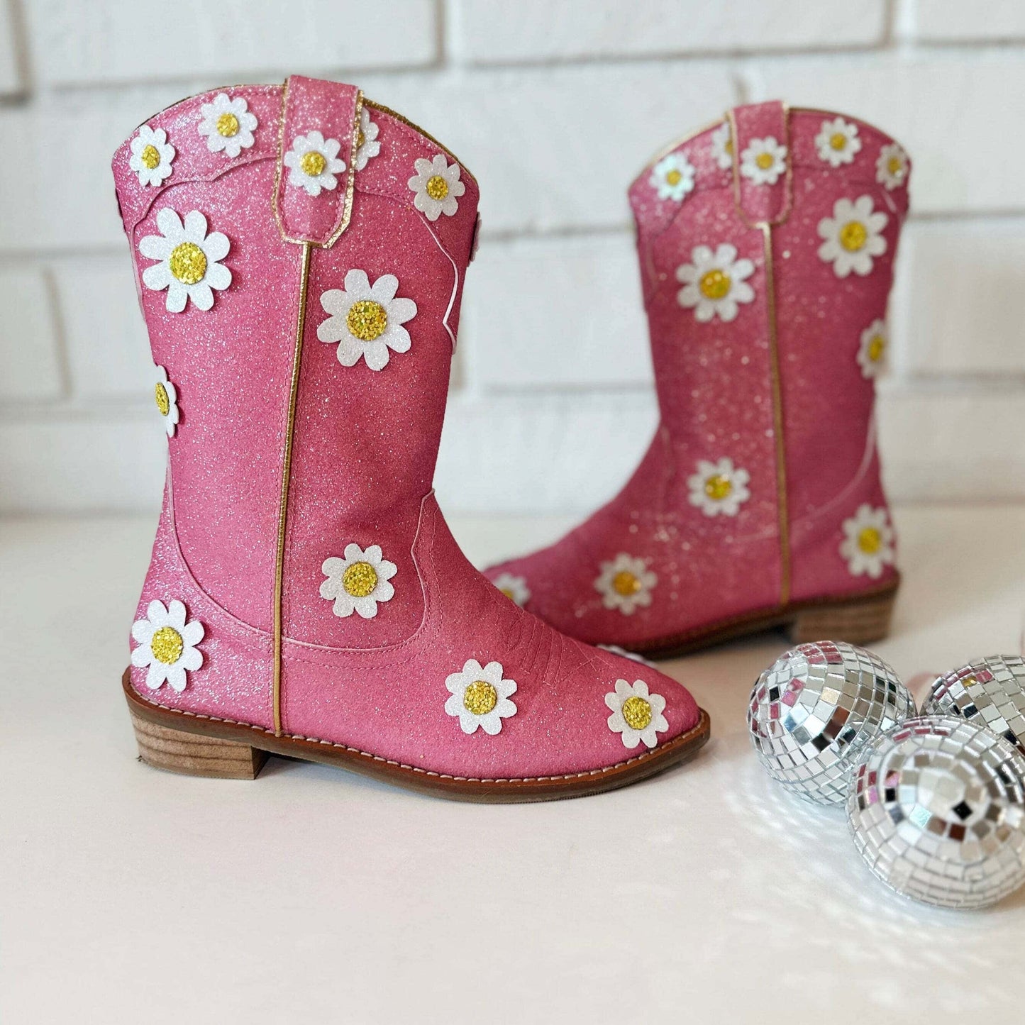 Greina Cowgirl Oopsie Daisies Boots