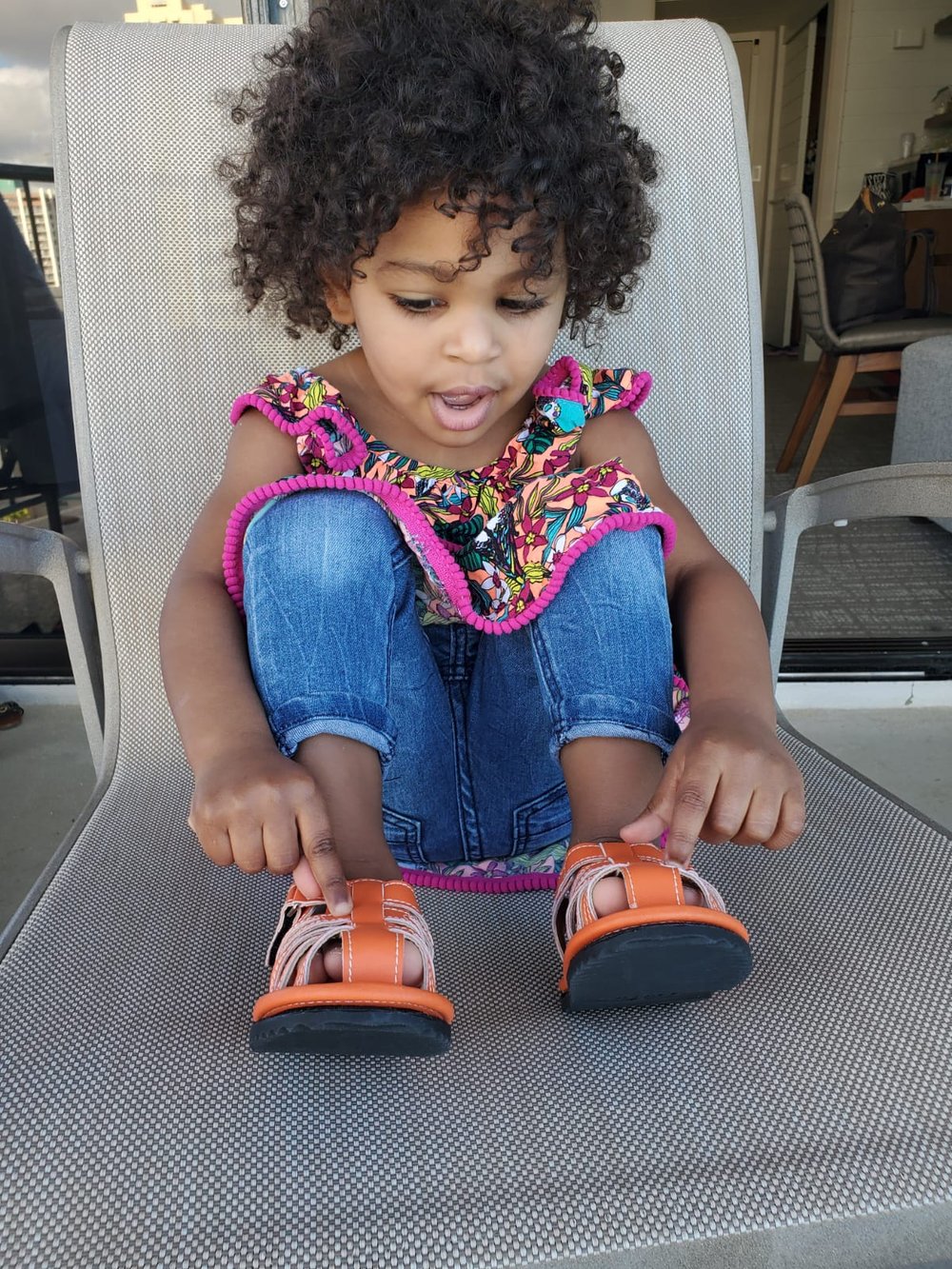 Osneida Closed-Toe Sandal - Flexible Sole | Vintage - GuGuTon baby store - Baby Fashion - Toddlers Outfits - Babies Outfits - Toddler Clothes - Kids Clothing - Newborn Clothes - Newborn Wear - Kids Wear - Trending Clothes - Trending Outfits - Fall Fashion - Winter Fashion - Girls Clothes - Boys Clothes - Babies Wear - Kids Accessories - KidsWear - Summer Clothes - Summer Fashion - Summer Trend - Falls Sweaters - Tops - Bottom - Jeans - Blouse - Dresses - Newborn Dresses - Toys