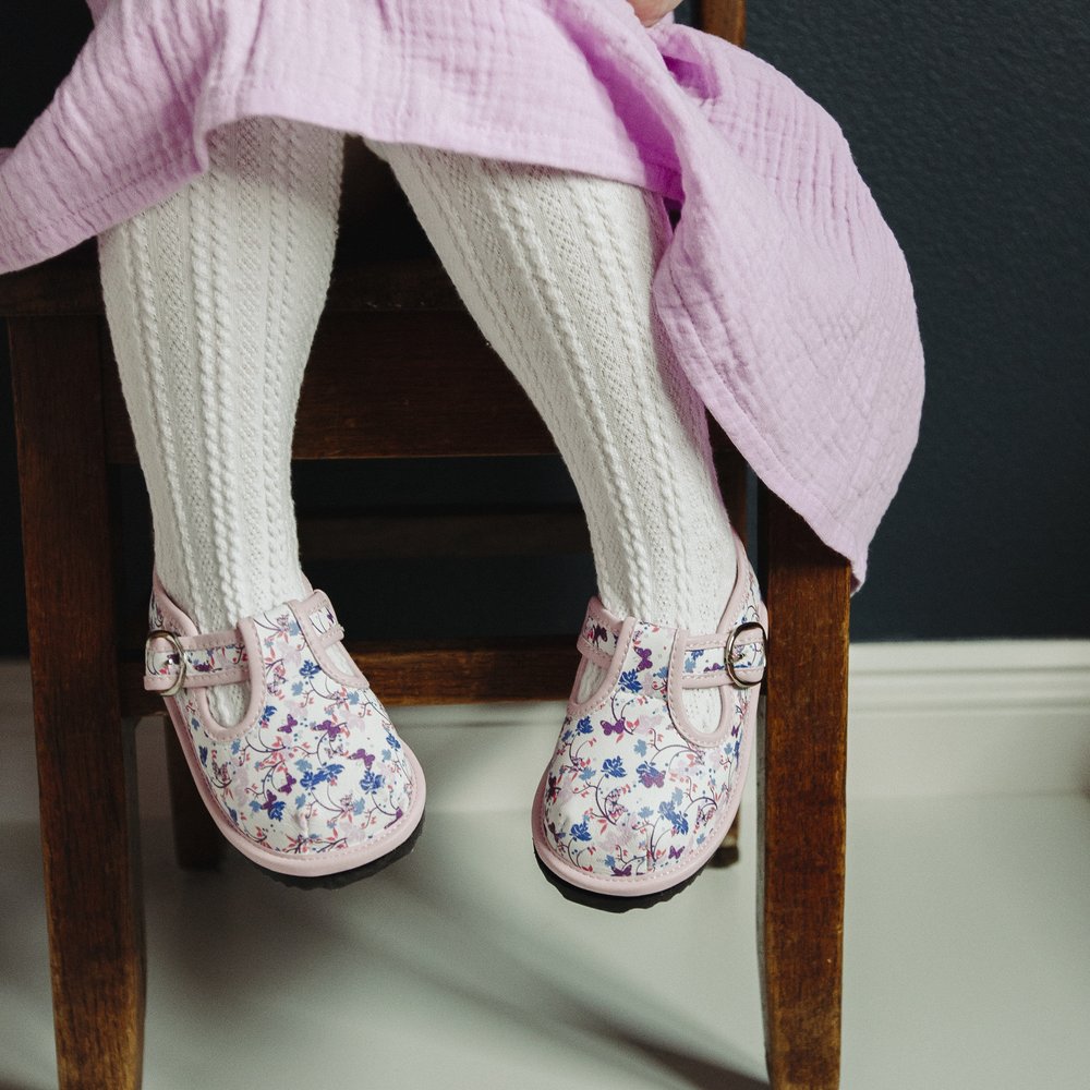 Moana Flower Pattern Shoes for Girls & Chestnut Ankle Boots for Kids - GuGuTon baby store - Baby Fashion - Toddlers Outfits - Babies Outfits - Toddler Clothes - Kids Clothing - Newborn Clothes - Newborn Wear - Kids Wear - Trending Clothes - Trending Outfits - Fall Fashion - Winter Fashion - Girls Clothes - Boys Clothes - Babies Wear - Kids Accessories - KidsWear - Summer Clothes - Summer Fashion - Summer Trend - Falls Sweaters - Tops - Bottom - Jeans - Blouse - Dresses - Newborn Dresses - Toys