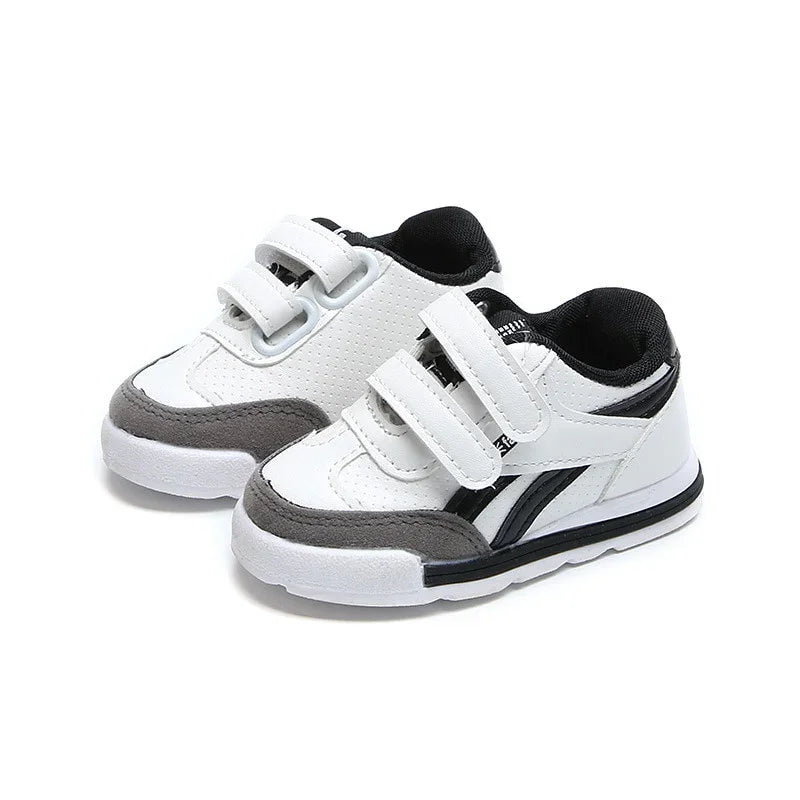 Fashion Children Flat Boys Girls Stripe Sport Running Shoes - GuGuTon baby store - Baby Fashion - Toddlers Outfits - Babies Outfits - Toddler Clothes - Kids Clothing - Newborn Clothes - Newborn Wear - Kids Wear - Trending Clothes - Trending Outfits - Fall Fashion - Winter Fashion - Girls Clothes - Boys Clothes - Babies Wear - Kids Accessories - KidsWear - Summer Clothes - Summer Fashion - Summer Trend - Falls Sweaters - Tops - Bottom - Jeans - Blouse - Dresses - Newborn Dresses - Toys