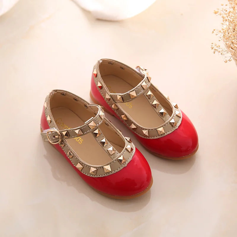 2024 New Girls Sandals Rivets Single Shoes Kids Leather Shoes Children Nude Sandal Toddler Girls Princess Flat Dance Shoes