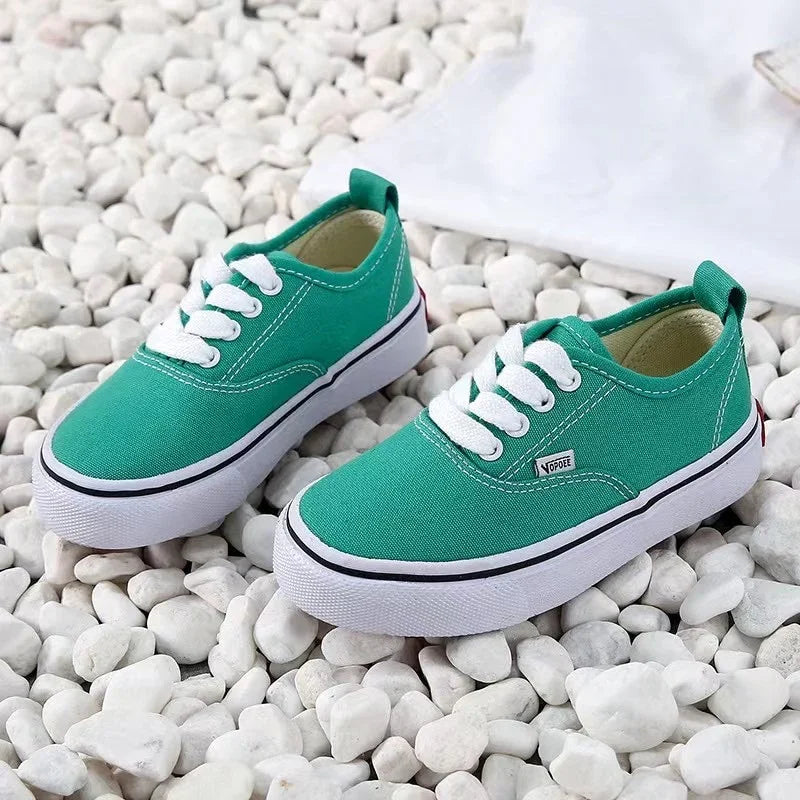 Girls Boys Shoes New Children Canvas - GuGuTon baby store - Baby Fashion - Toddlers Outfits - Babies Outfits - Toddler Clothes - Kids Clothing - Newborn Clothes - Newborn Wear - Kids Wear - Trending Clothes - Trending Outfits - Fall Fashion - Winter Fashion - Girls Clothes - Boys Clothes - Babies Wear - Kids Accessories - KidsWear - Summer Clothes - Summer Fashion - Summer Trend - Falls Sweaters - Tops - Bottom - Jeans - Blouse - Dresses - Newborn Dresses - Toys