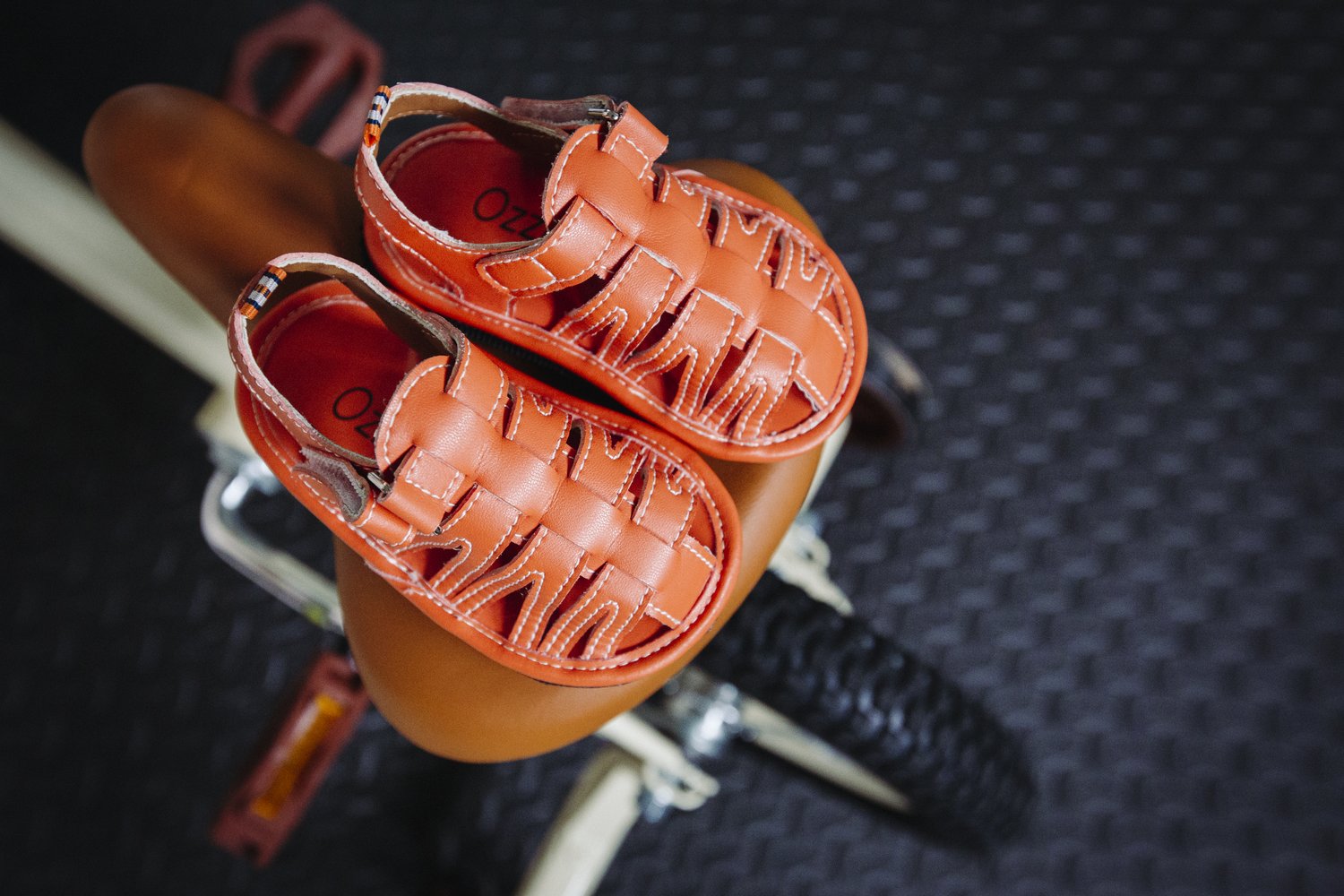 Osneida Closed-Toe Sandal - Flexible Sole | Vintage - GuGuTon baby store - Baby Fashion - Toddlers Outfits - Babies Outfits - Toddler Clothes - Kids Clothing - Newborn Clothes - Newborn Wear - Kids Wear - Trending Clothes - Trending Outfits - Fall Fashion - Winter Fashion - Girls Clothes - Boys Clothes - Babies Wear - Kids Accessories - KidsWear - Summer Clothes - Summer Fashion - Summer Trend - Falls Sweaters - Tops - Bottom - Jeans - Blouse - Dresses - Newborn Dresses - Toys