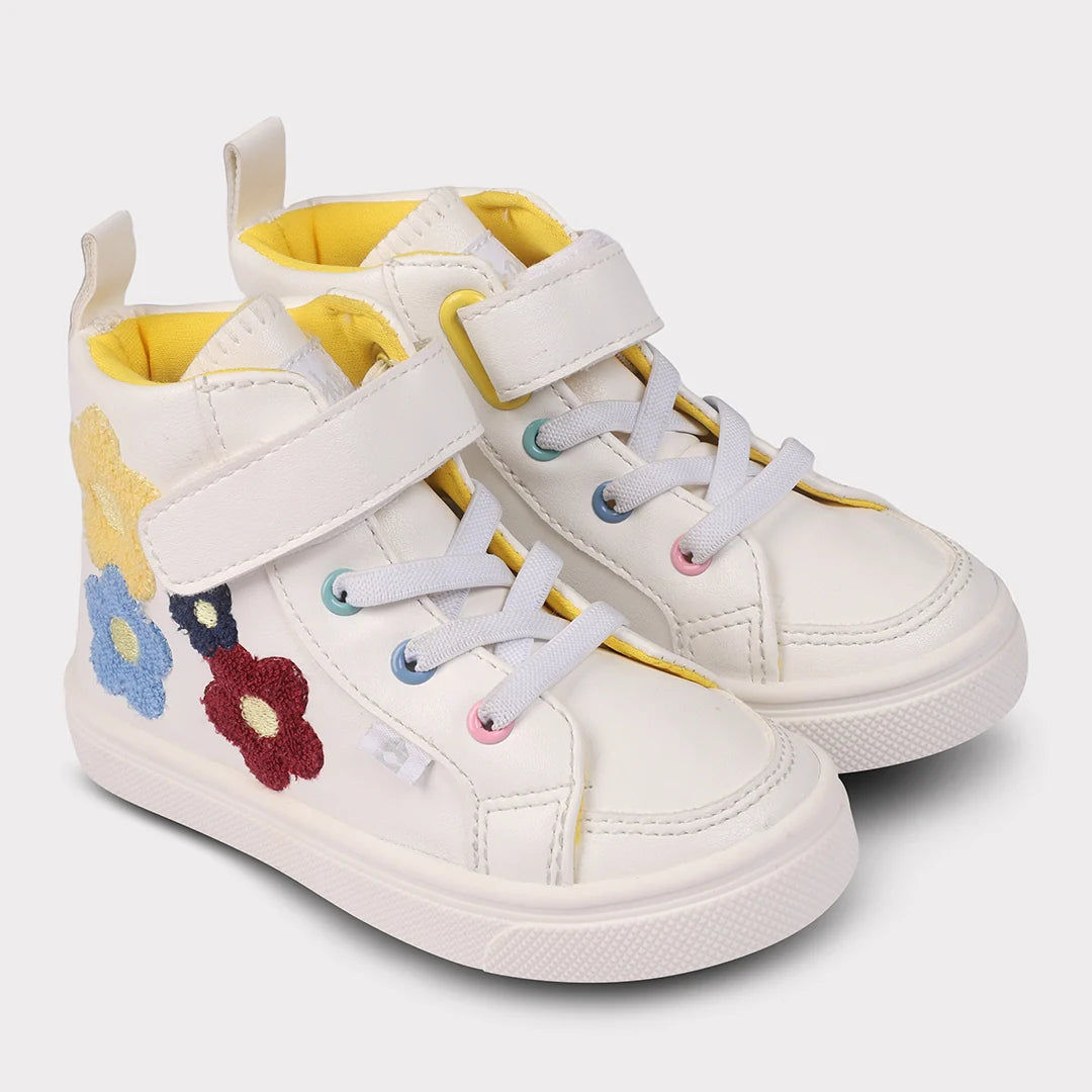 Kami Girls Hook & Loop Sneaker - GuGuTon baby store - Baby Fashion - Toddlers Outfits - Babies Outfits - Toddler Clothes - Kids Clothing - Newborn Clothes - Newborn Wear - Kids Wear - Trending Clothes - Trending Outfits - Fall Fashion - Winter Fashion - Girls Clothes - Boys Clothes - Babies Wear - Kids Accessories - KidsWear - Summer Clothes - Summer Fashion - Summer Trend - Falls Sweaters - Tops - Bottom - Jeans - Blouse - Dresses - Newborn Dresses - Toys