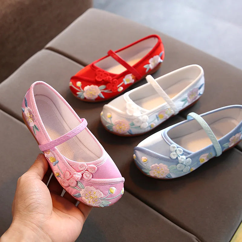 New Kids Shoes For Girl Children's Embroidered Cloth Shoes Chinese Style Girls Shoes Festival Loafers Ballet Flats CSH1440