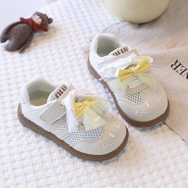 Girls Casual Shoes Spring Summer Children Hollow Sneakers with Cut-outs Breathable Holes Cute Bow-knot Soft Comfortable Sweet
