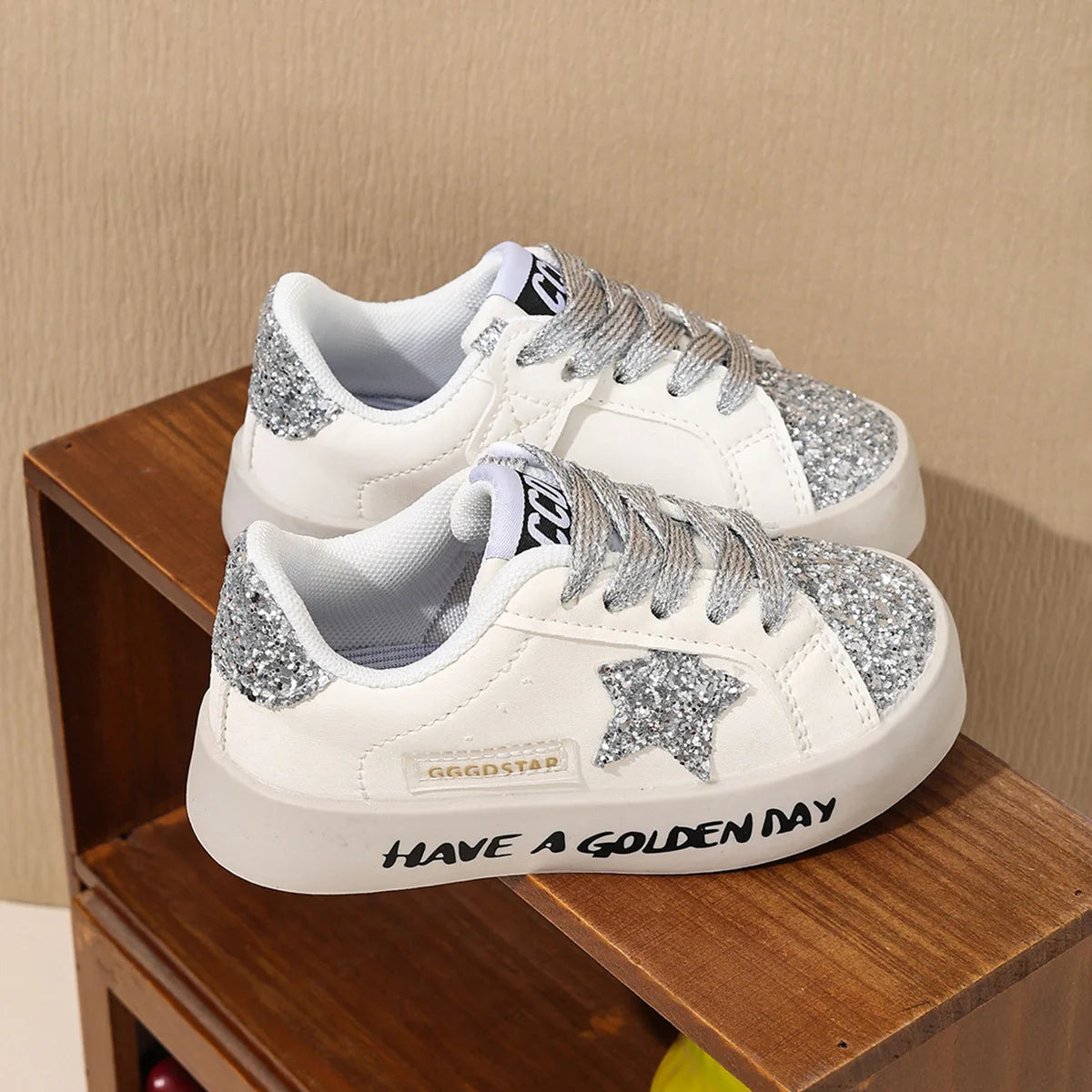 Fashionable Girls Sneakers Parent-child Summer Sports Shoes Student Casual Non-slip Shoes Children's Trendy Star Sequined Shoes