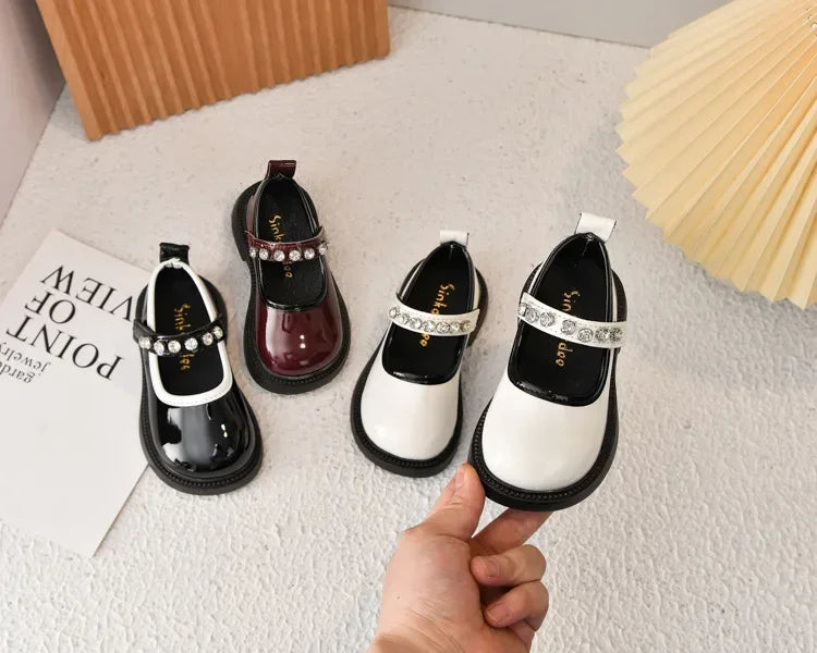 Girls Performance Shoes Round Toes Glossy 2025 Spring Autumn Kids Leather Shoes Pu Soft Sole Girls Flat Shoes Non-slip Ins Trend