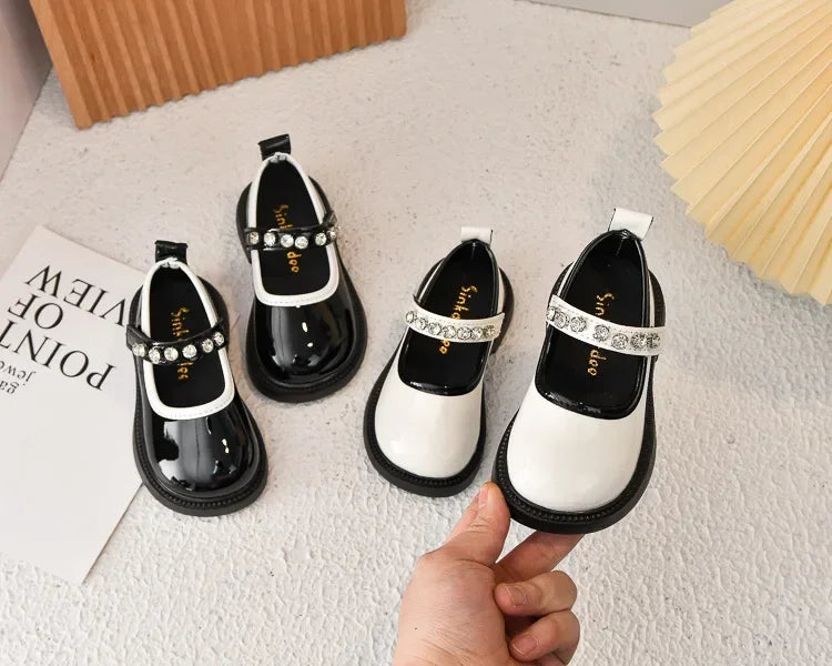 Girls Performance Shoes Round Toes Glossy 2025 Spring Autumn Kids Leather Shoes Pu Soft Sole Girls Flat Shoes Non-slip Ins Trend