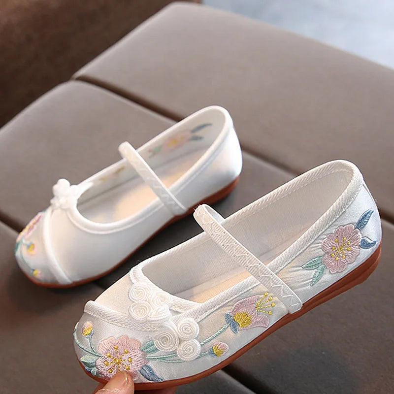 New Kids Shoes For Girl Children's Embroidered Cloth Shoes Chinese Style Girls Shoes Festival Loafers Ballet Flats CSH1440