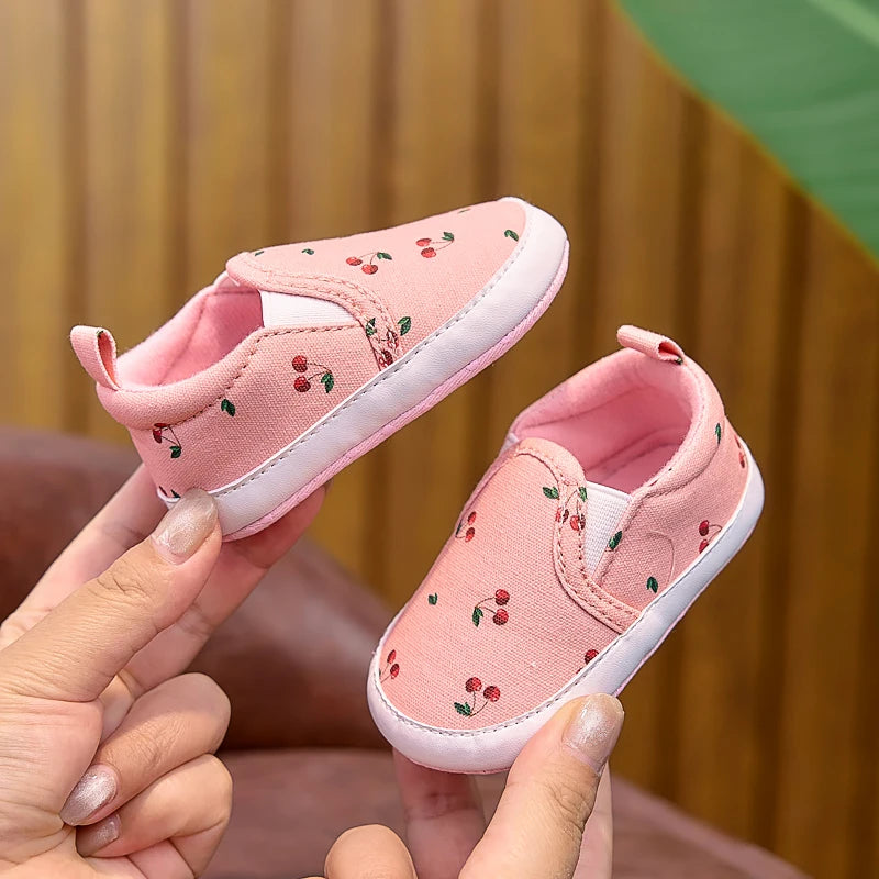 Baby Boy and Girl Toddler Shoes for Spring, Summer, and Autumn. Newborn Flat Shoes for 0-1 Year Olds, Soft-Soled Slip-Ons with Cute Fruit Patterns, Suitable for Both Indoor and Outdoor Use
