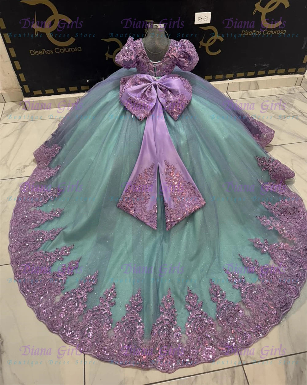 Gorgeous Flower Girl Dresses Quality Lace Applique Off Shoulder First Communion Dress