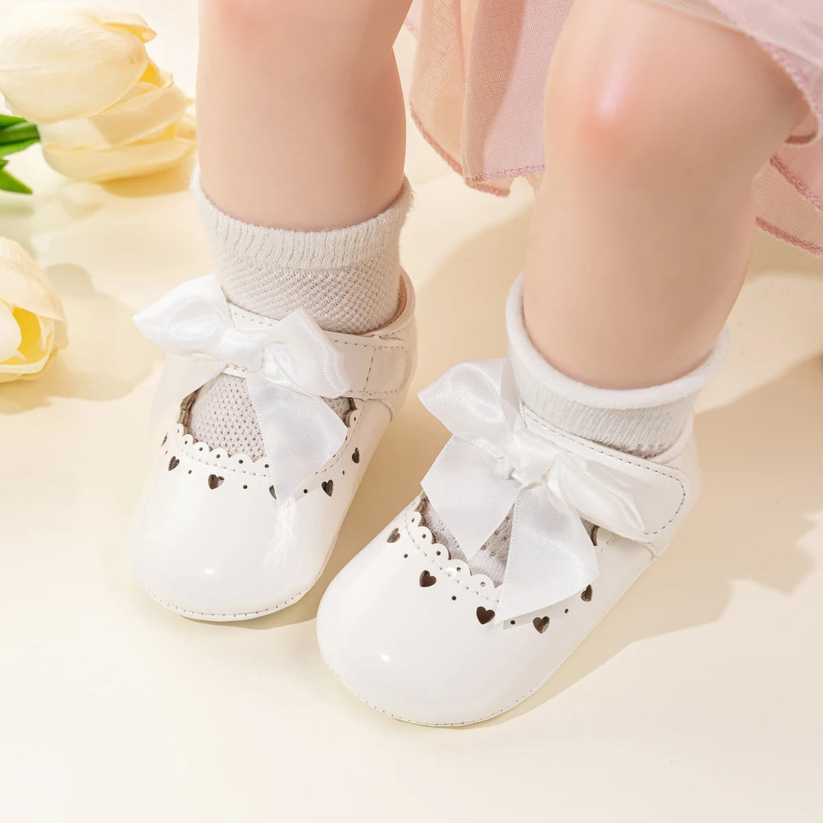 Newborn Baby Girl Shoes Soft Sole Infant Toddler Mary Jane Flats Princess Bowknot Patent Leather Dress Shoes Wedding Party Gift