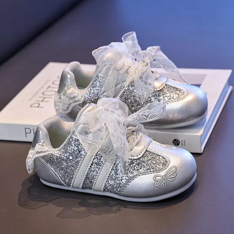 2026 Girls' Spring/Summer New Style Sneakers Pink Cute Flower, Fashion Versatile Casual Shoes, Lace Bow Cute, Non-Slip Soft Sole
