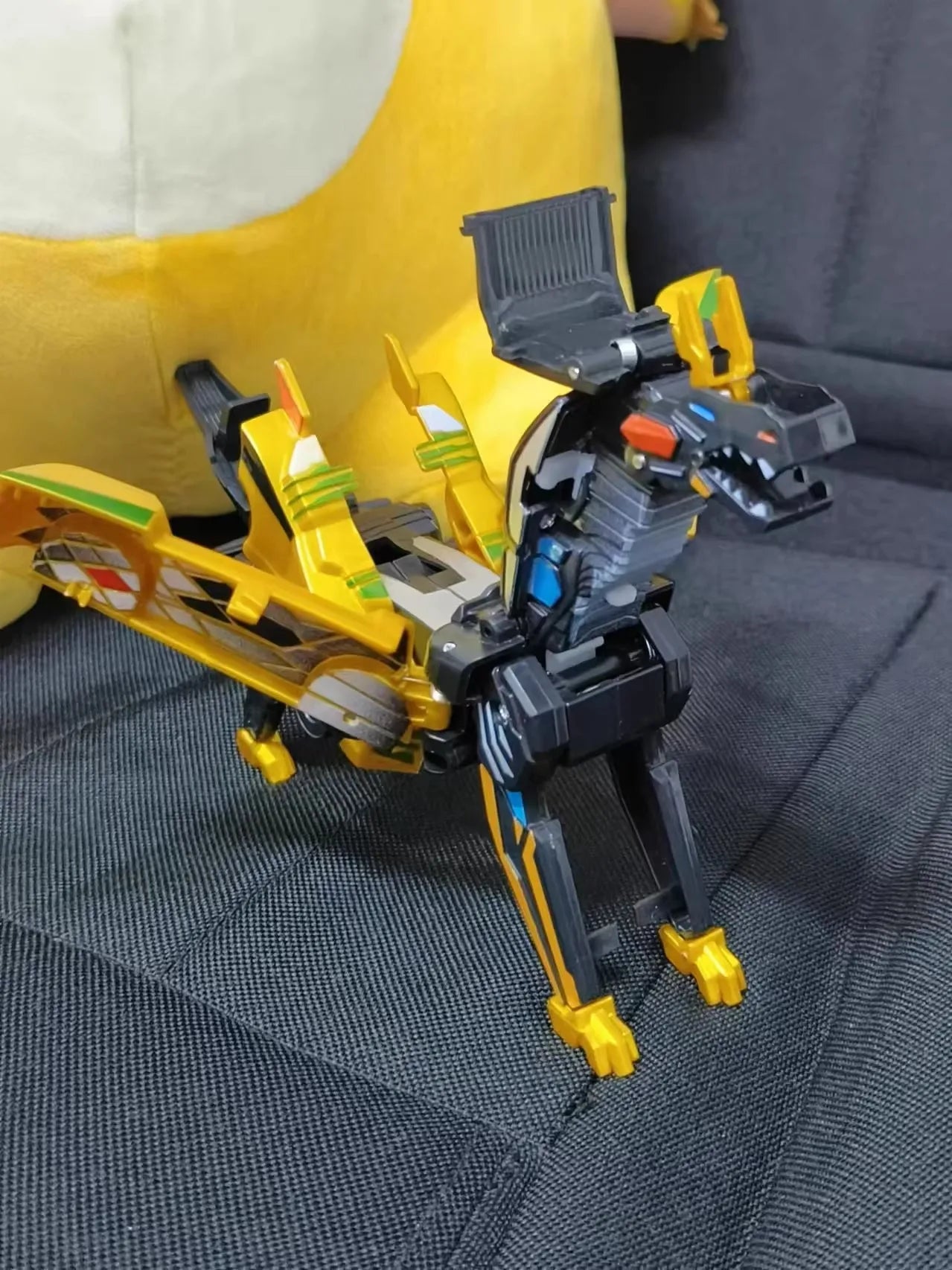 Transforming Dinosaur Car Toy - Magnetic Fun for Kids