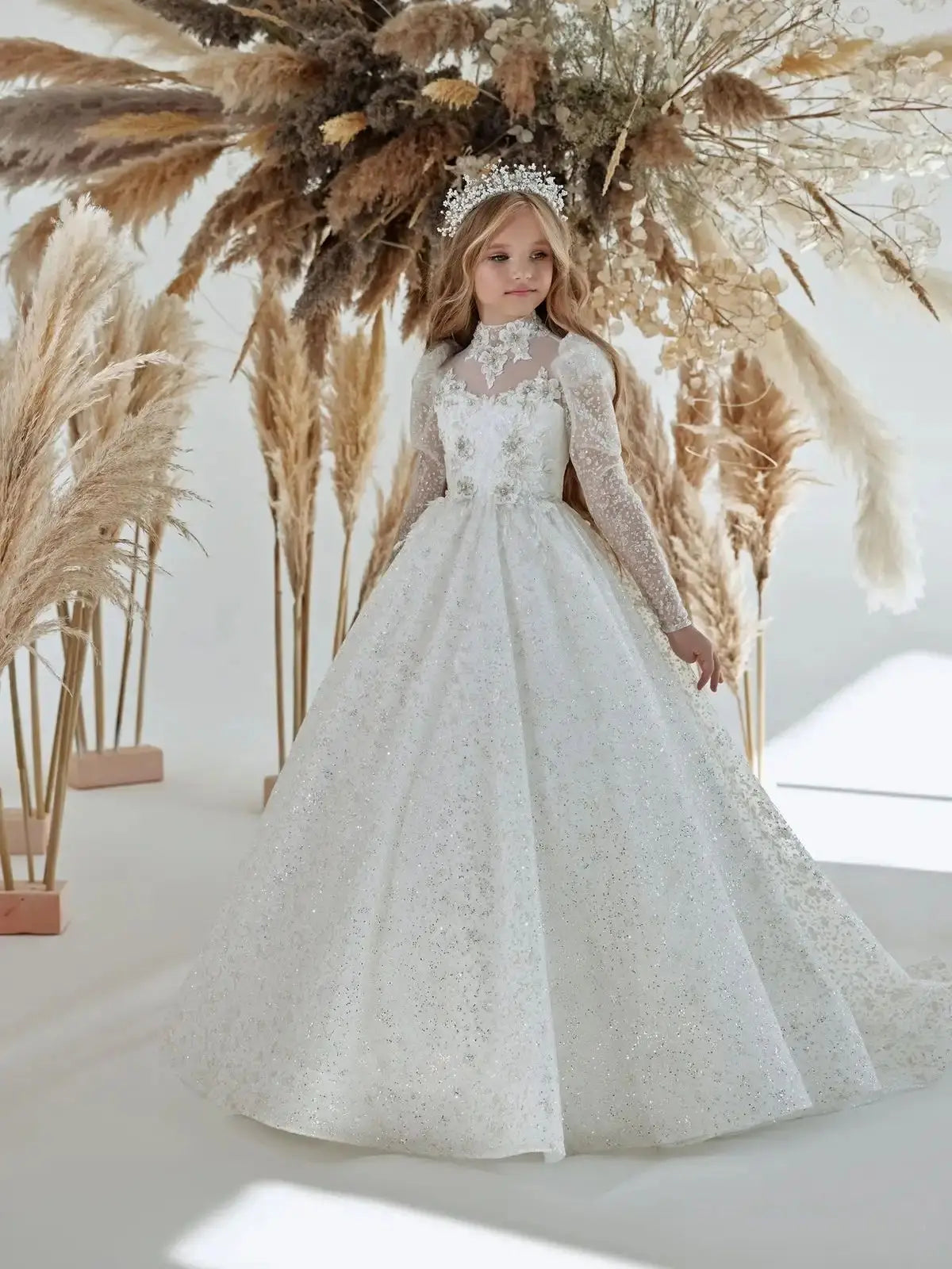 White Elegant Princess Flowers Girl Dress with Belt Lace Embroidery