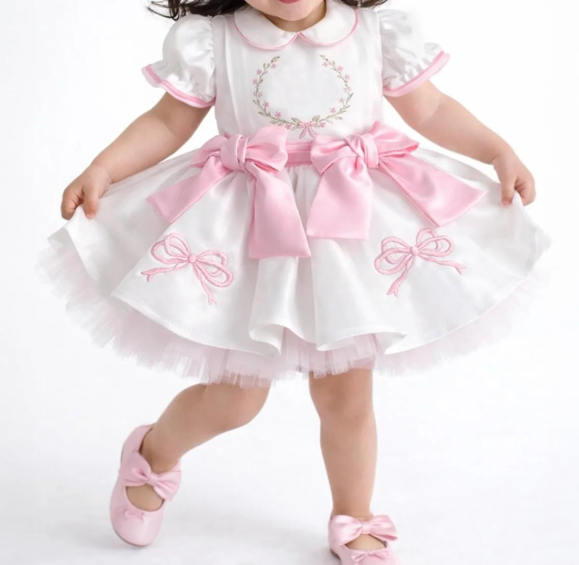 Baby Girl Summer White Vintage Princess Dress with Bows Embroidery+two Bows Design for Birthday Party Holiday Photography B583