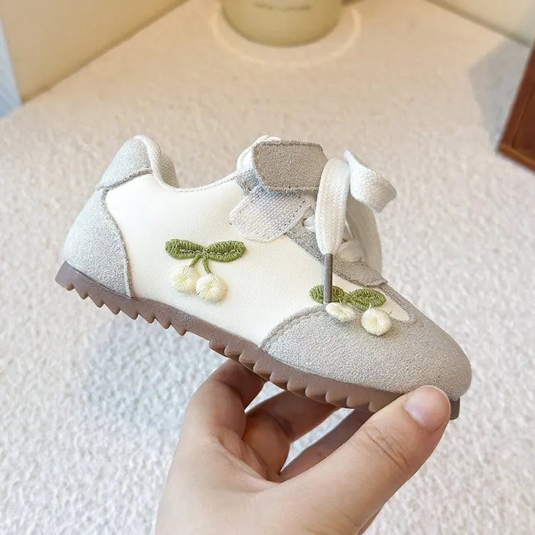 2026 New Girls Fashion Flower Design Casual Shoes Kids Non Slip Comfortable Student Sneakers Outdoor Breathable Sports Shoes