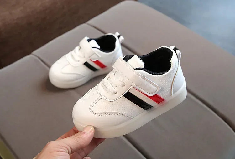 Trendy Child Sneakers Light Up Simple Girl Shoe Versatile Comfort Boy Shoe Anti Slip New Autumn Girl Sneaker Daily Casual Shoes