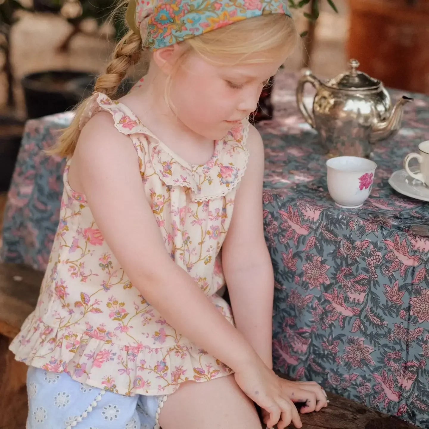 Elizabeth New Girls Suspender T-shirt Children's Lace - GuGuTon baby store - Baby Fashion - Toddlers Outfits - Babies Outfits - Toddler Clothes - Kids Clothing - Newborn Clothes - Newborn Wear - Kids Wear - Trending Clothes - Trending Outfits - Fall Fashion - Winter Fashion - Girls Clothes - Boys Clothes - Babies Wear - Kids Accessories - KidsWear - Summer Clothes - Summer Fashion - Summer Trend - Falls Sweaters - Tops - Bottom - Jeans - Blouse - Dresses - Newborn Dresses - Toys