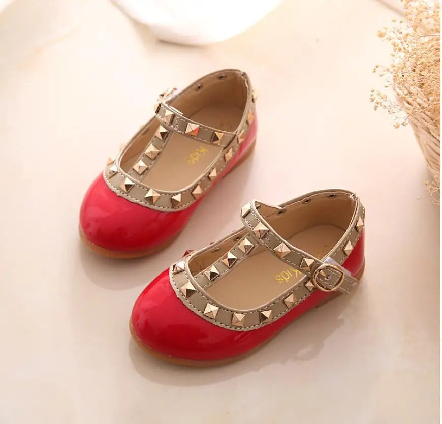 2024 New Girls Sandals Rivets Single Shoes Kids Leather Shoes Children Nude Sandal Toddler Girls Princess Flat Dance Shoes