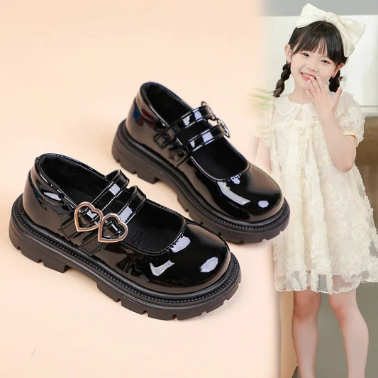 Fashion Girls Shoe 2025 Winter New Girls Soft Soled Loafers Retro Flat Versatile Girl Board Shoe