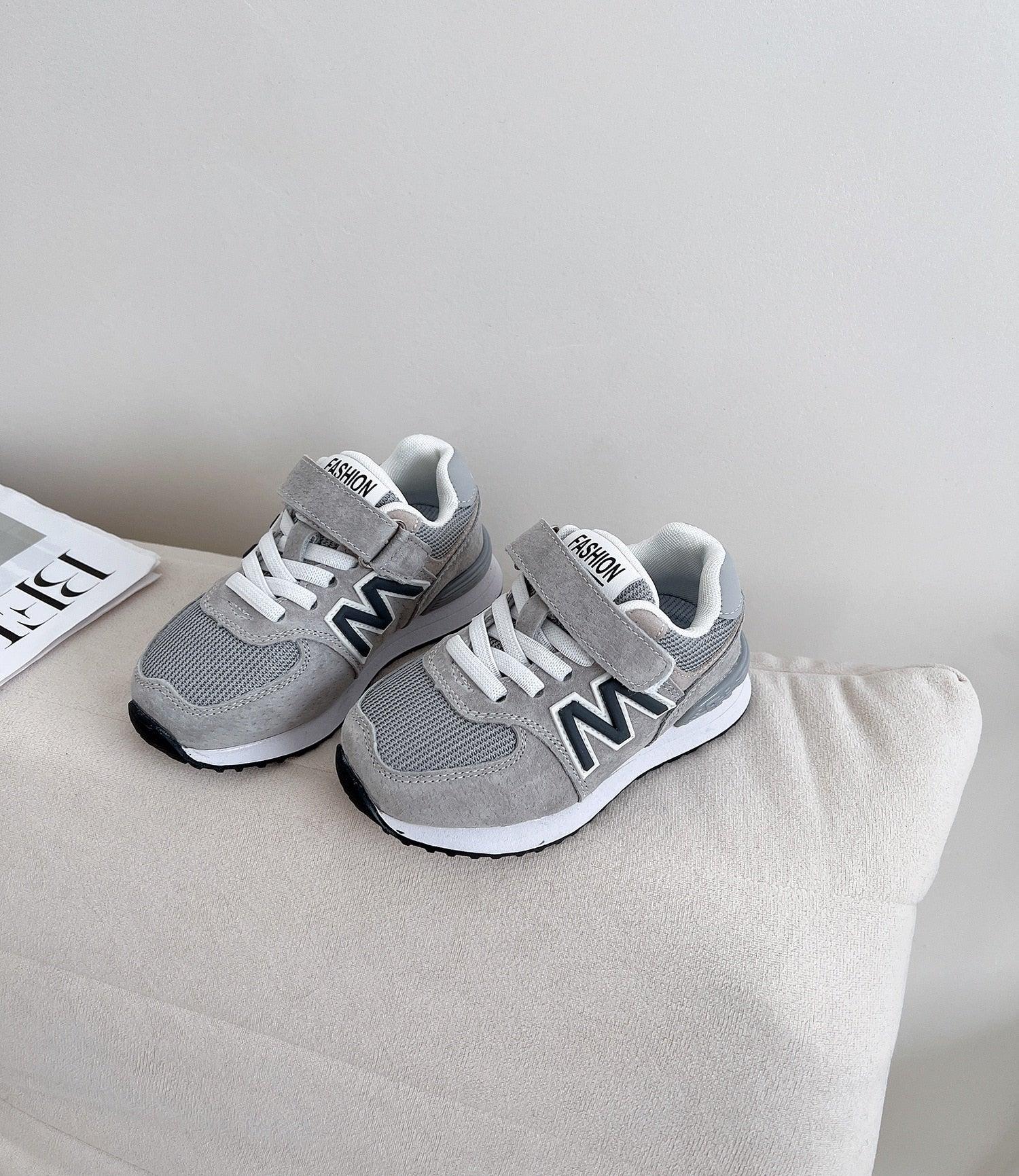 Girls Retro Light Dad Shoes Boys Jogging Casual - GuGuTon baby store - Baby Fashion - Toddlers Outfits - Babies Outfits - Toddler Clothes - Kids Clothing - Newborn Clothes - Newborn Wear - Kids Wear - Trending Clothes - Trending Outfits - Fall Fashion - Winter Fashion - Girls Clothes - Boys Clothes - Babies Wear - Kids Accessories - KidsWear - Summer Clothes - Summer Fashion - Summer Trend - Falls Sweaters - Tops - Bottom - Jeans - Blouse - Dresses - Newborn Dresses - Toys