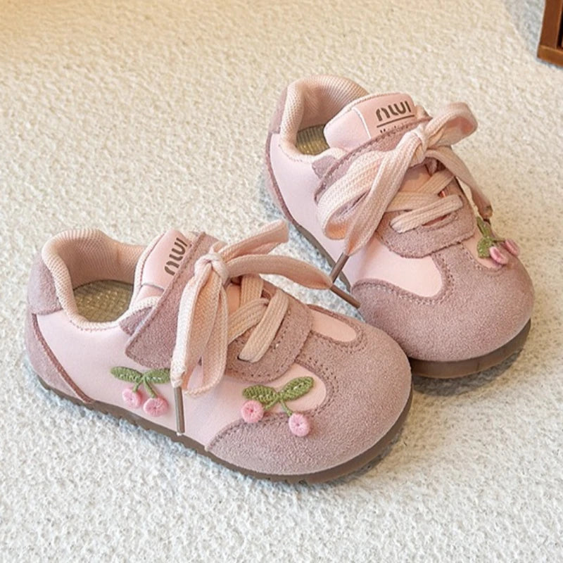 2026 New Girls Fashion Flower Design Casual Shoes Kids Non Slip Comfortable Student Sneakers Outdoor Breathable Sports Shoes