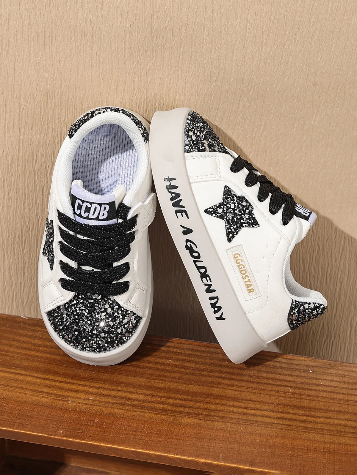 Fashionable Girls Sneakers Parent-child Summer Sports Shoes Student Casual Non-slip Shoes Children's Trendy Star Sequined Shoes