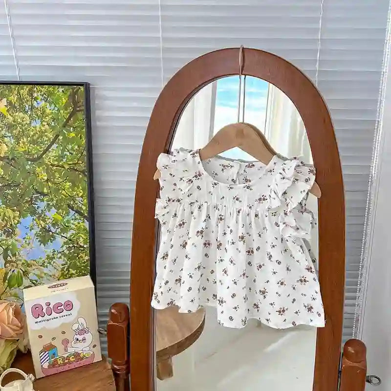 Pamela Short Sleeved Cute Flower Tops