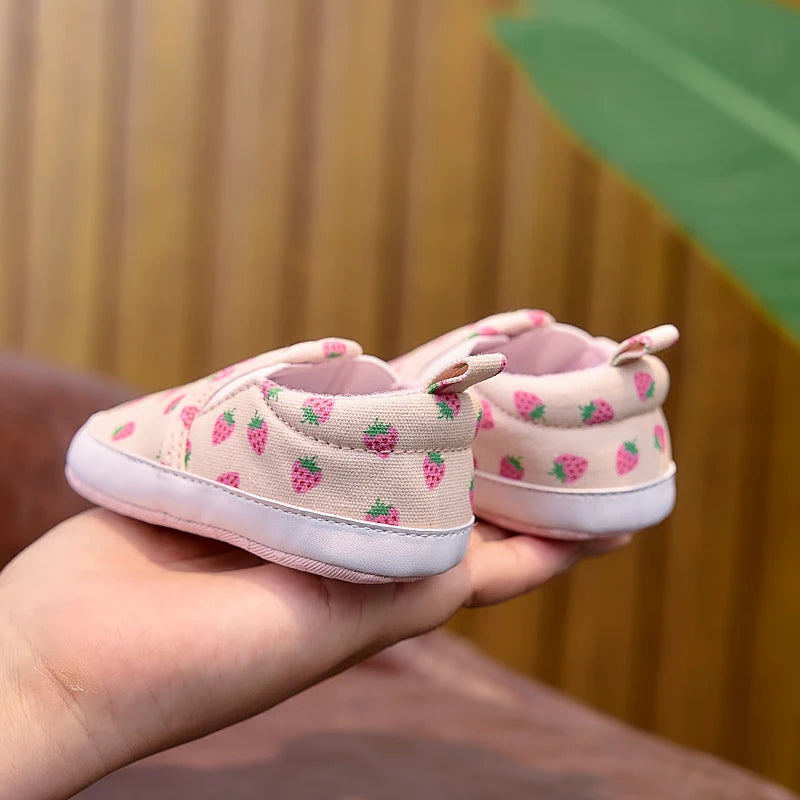 Baby Boy and Girl Toddler Shoes for Spring, Summer, and Autumn. Newborn Flat Shoes for 0-1 Year Olds, Soft-Soled Slip-Ons with Cute Fruit Patterns, Suitable for Both Indoor and Outdoor Use