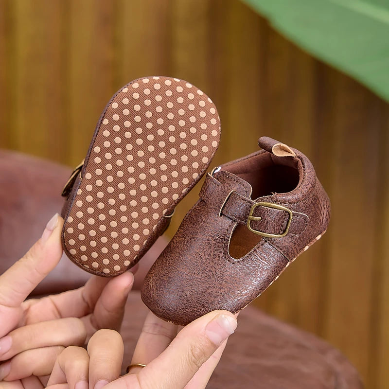 0-1 Year Old Baby Girl Flat Shoes, Spring, Autumn, and Summer 0-6-12 Months Soft-Soled Fashionable Solid Color Pu Hollow-Out Baby Girl Walking Shoes, Suitable for Daily Indoor and Outdoor Use